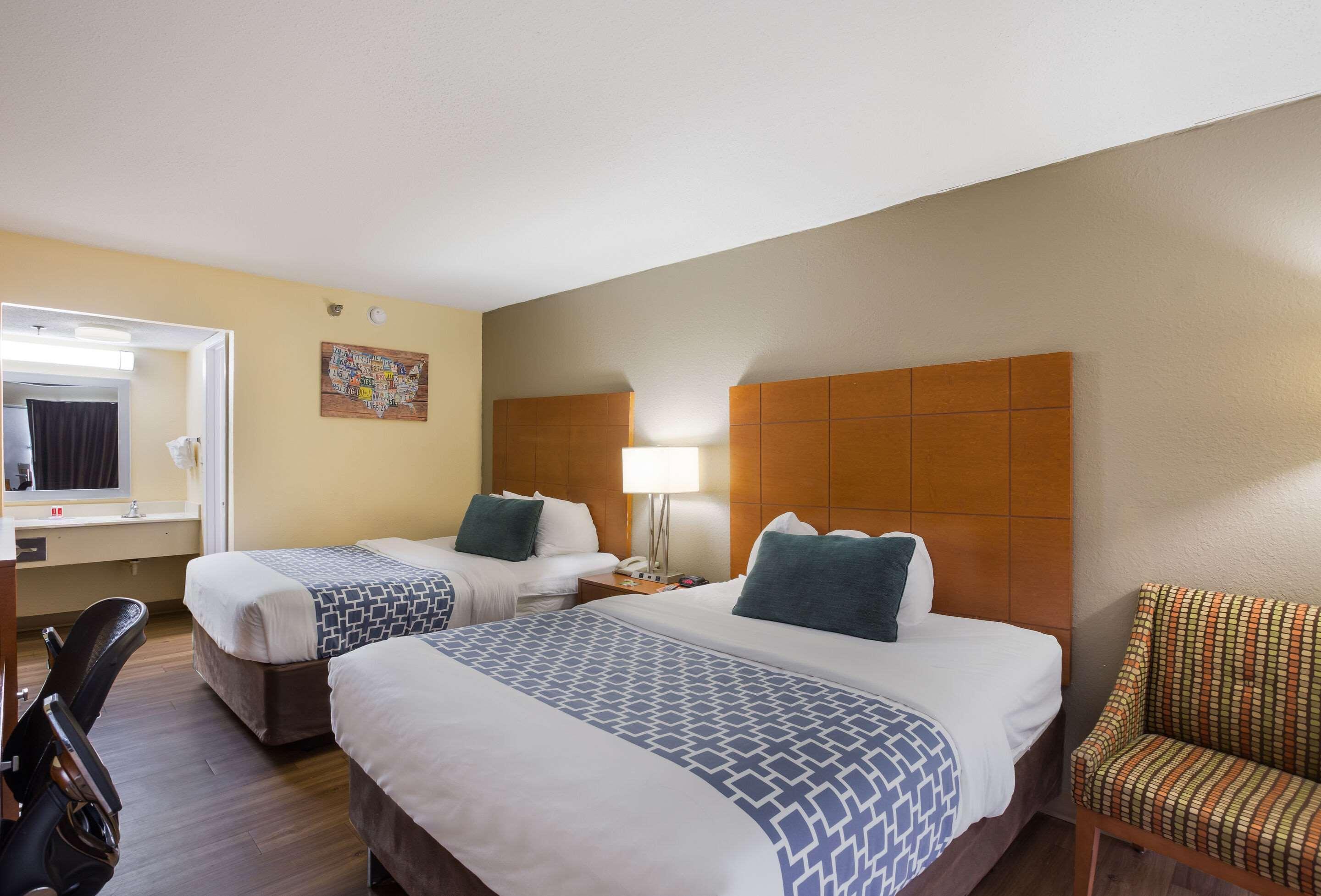 Econo Lodge Хардивил Екстериор снимка