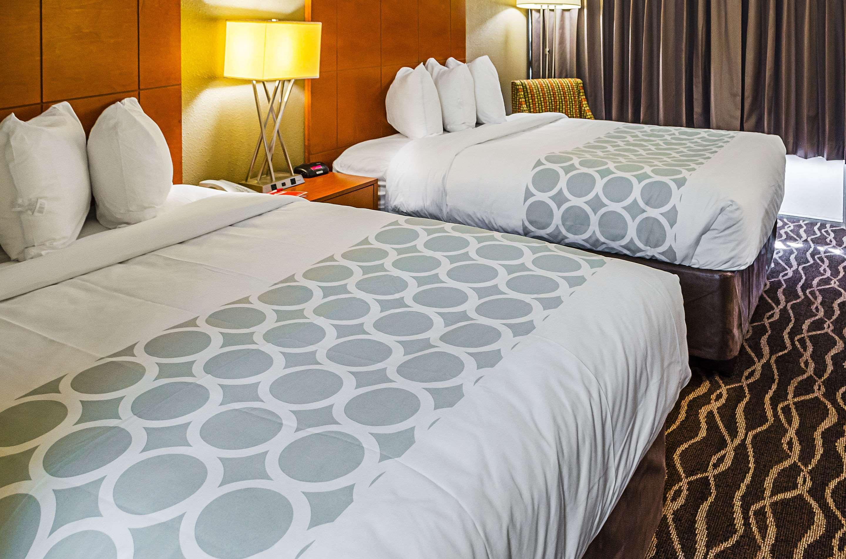 Econo Lodge Хардивил Екстериор снимка