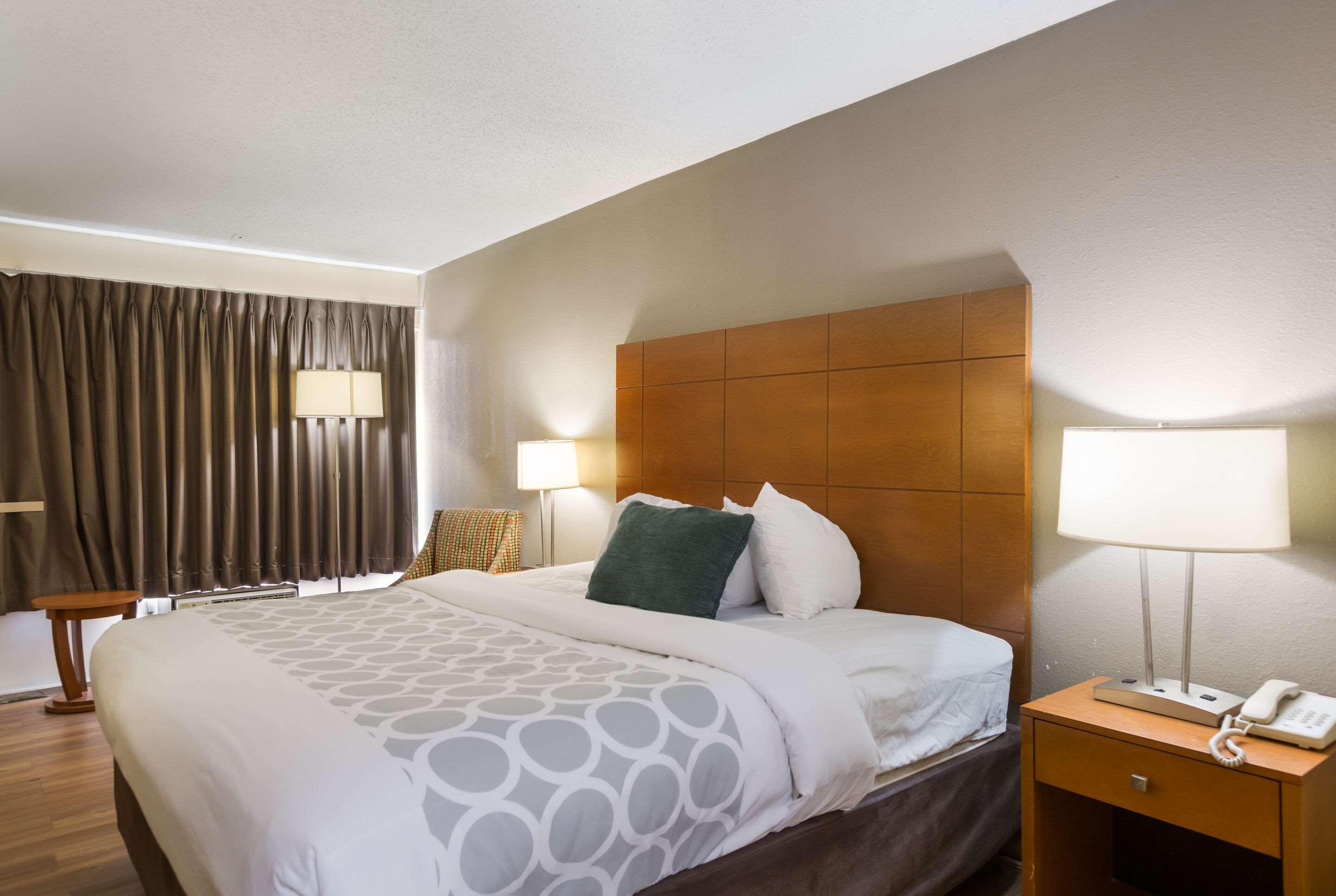 Econo Lodge Хардивил Екстериор снимка