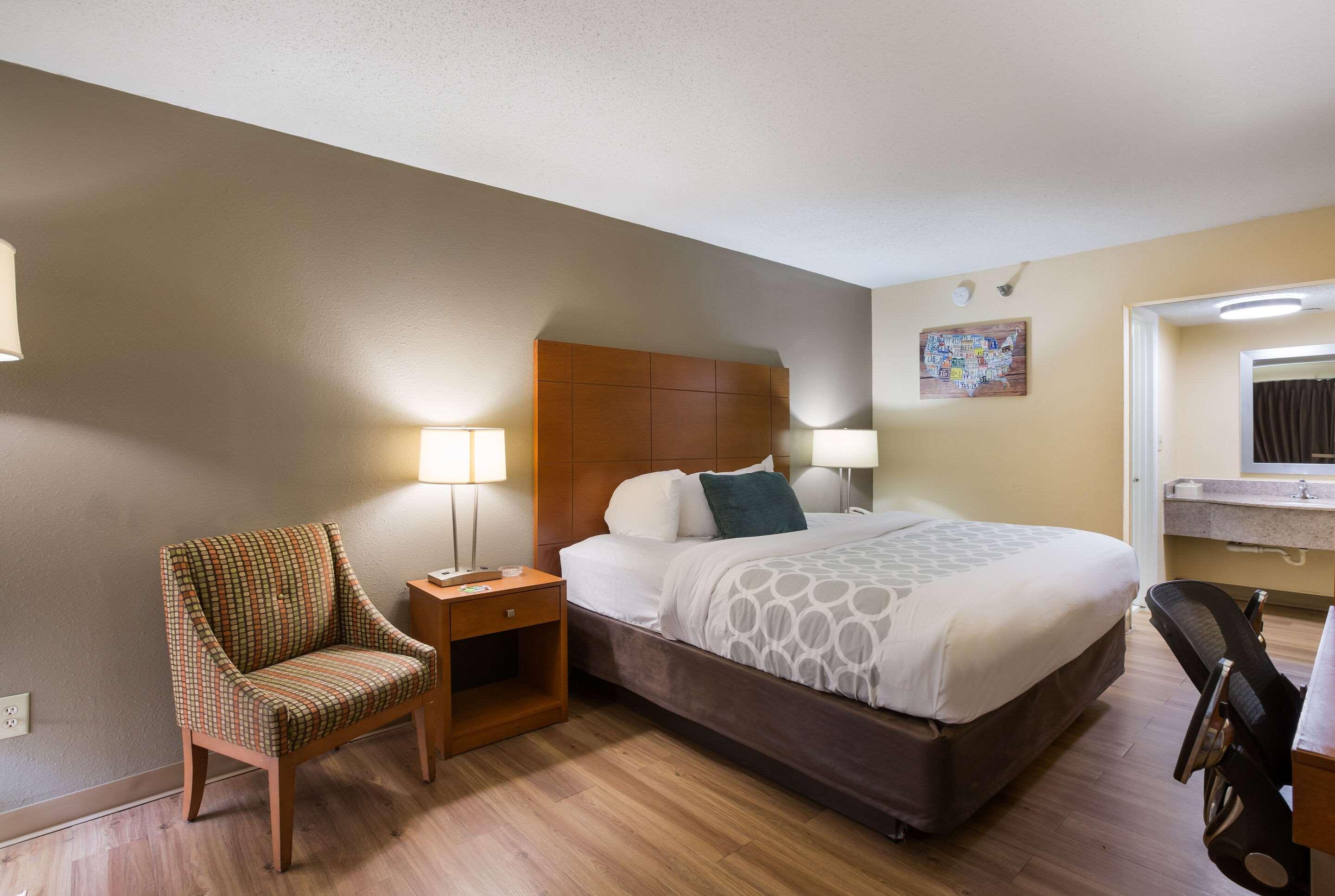 Econo Lodge Хардивил Екстериор снимка